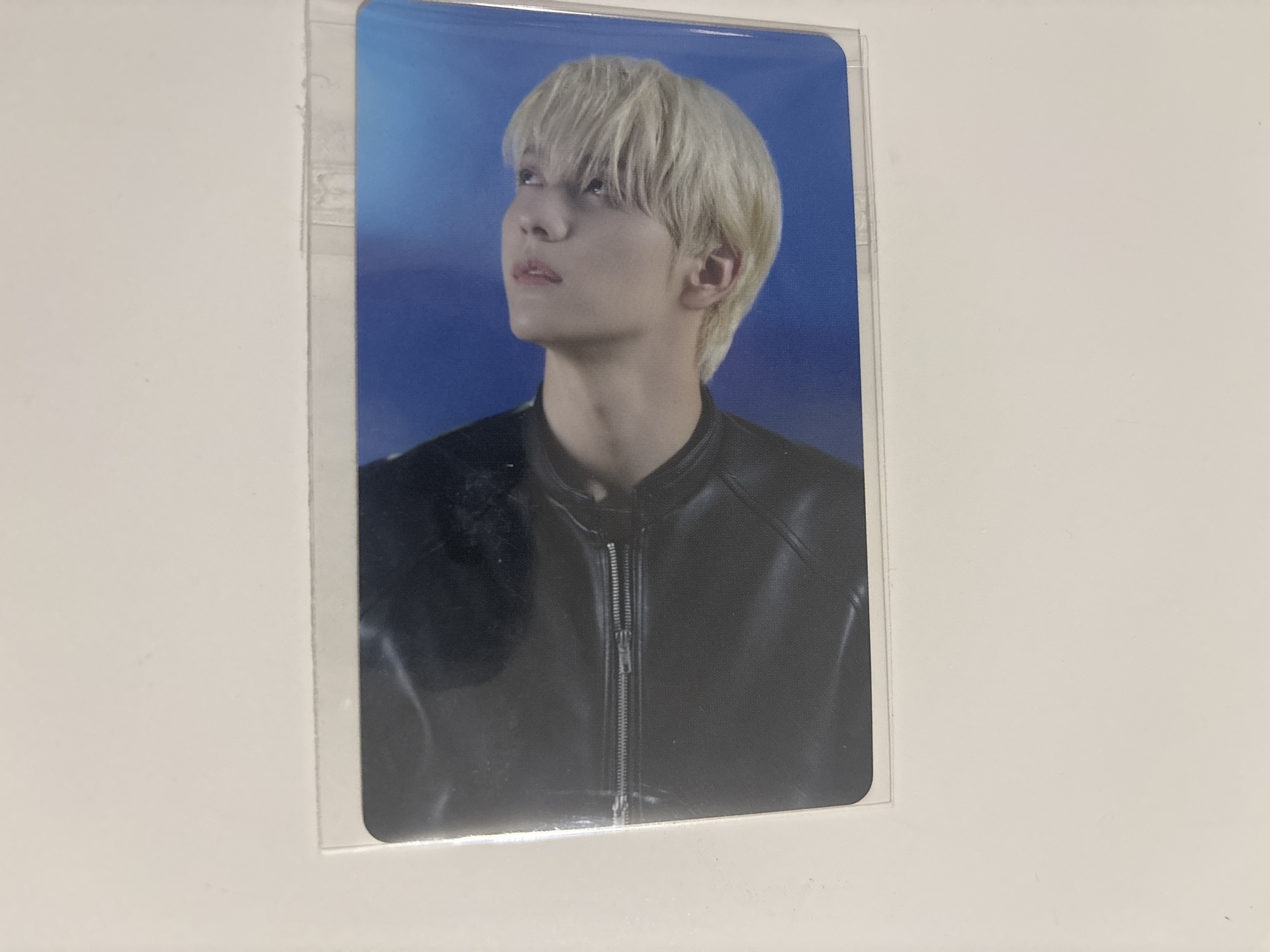 TXT Japan 3rd Album STARKISSED Weverse shop 10,00e TXT Taehyun Official Photocard - Japan 3rd Album STARKISSED Weverse shop - Image 1