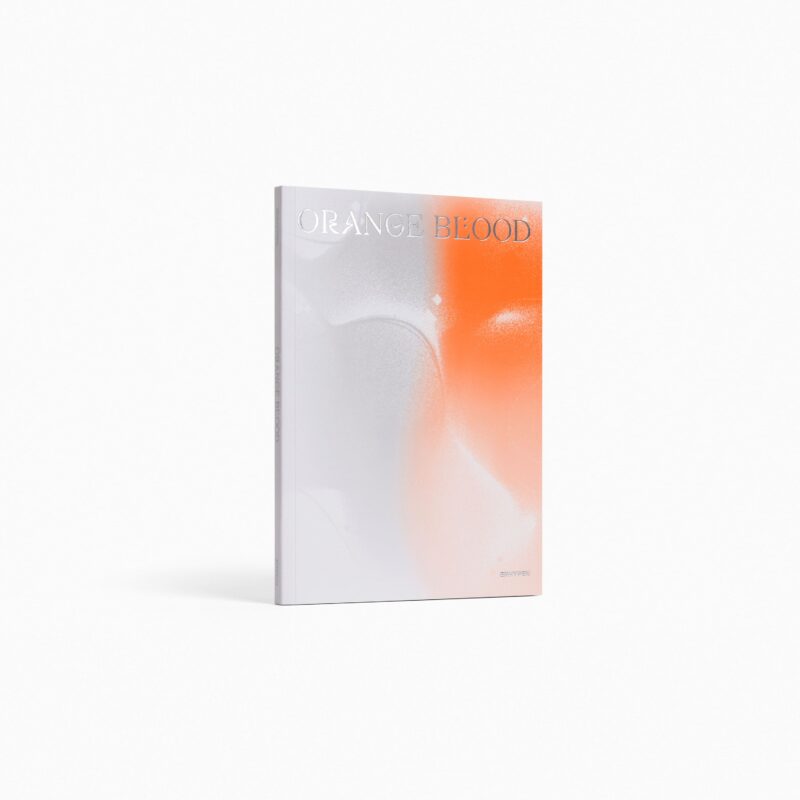 Εξώφυλλα εκδόσεων ENGENE για το ENHYPEN ORANGE BLOOD ENGENE Ver Official Merchandise